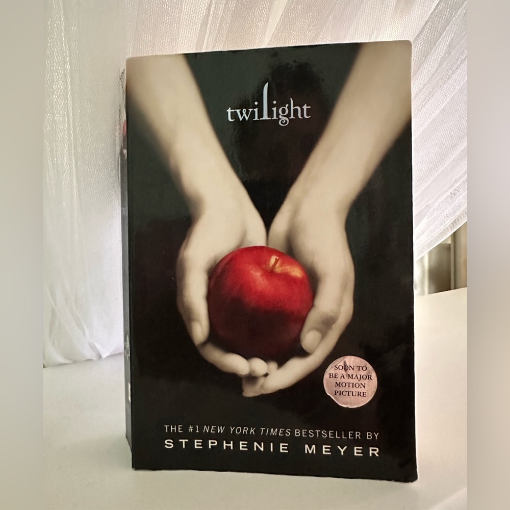 The Twilight Saga Book 1